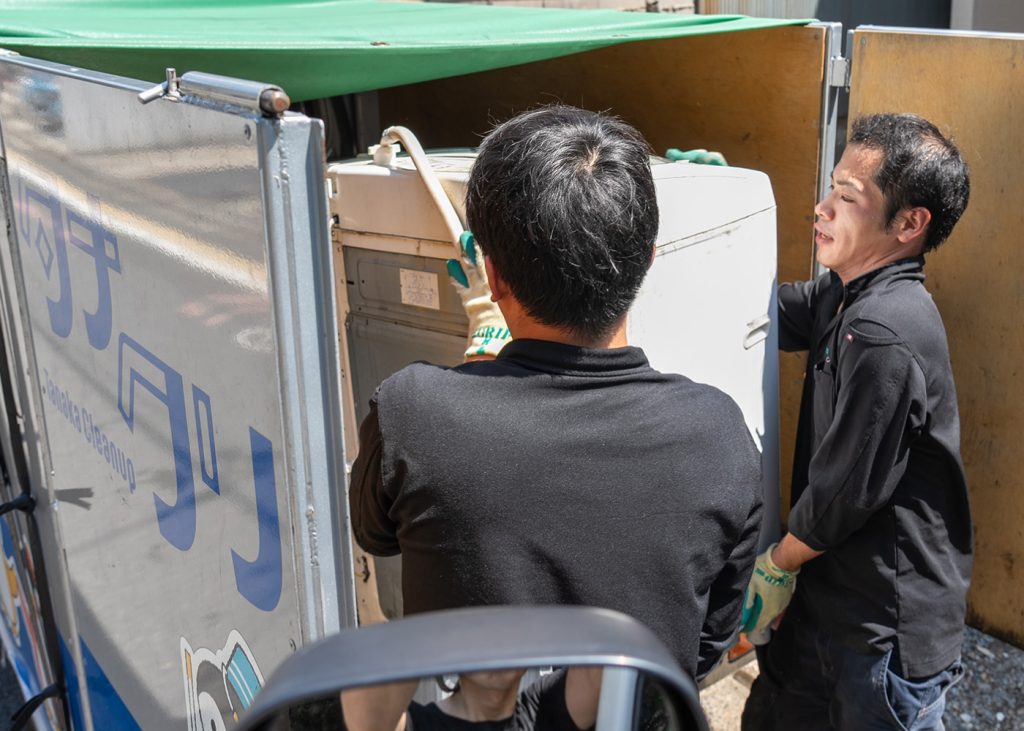 京都市で創業70年で多数の実績と、口コミでも高評価を得ている不用品回収業者「タナカクリンアップ」